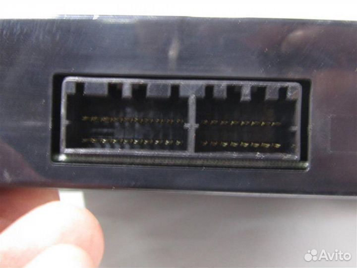 Блок управления климатом Mitsubishi Pajero 3 4M41