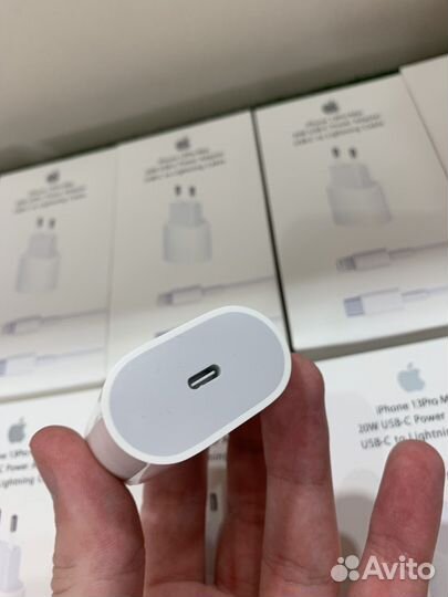 Быстрая зарядка для iPhone 20W