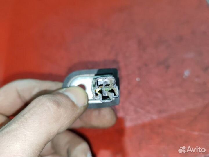 Концевик двери Volvo S40 седан 2.0 B4204S 1998