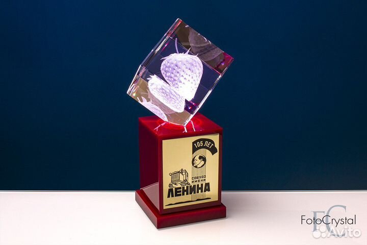 Подарки и сувениры с 3D гравировкой внутри стекла