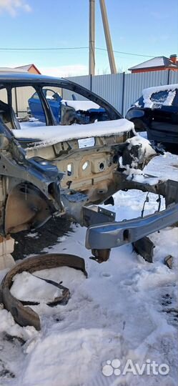 Renault kaptur боковина кузова правая