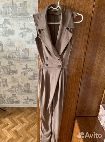 Комбинезон женский