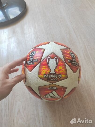 Футбольный мяч adidas лига чемпионов 5 размер