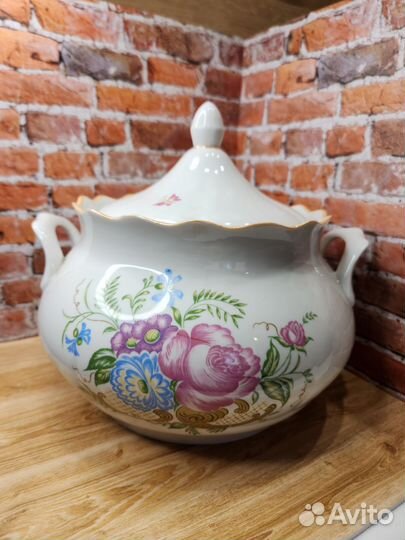 Фарфоровая супница СССР