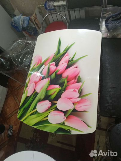 Стол с аэрографией - тюльпаны
