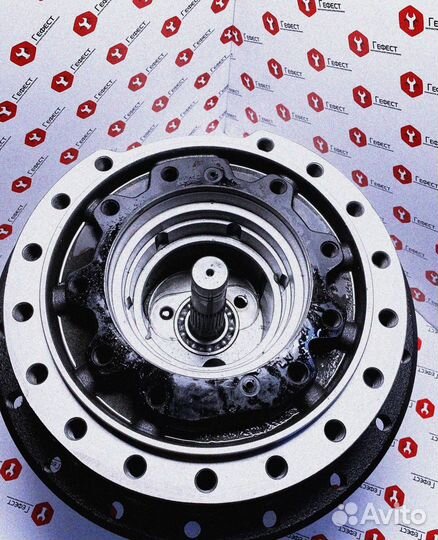 Редуктор хода Hitachi ZX240LC-5G