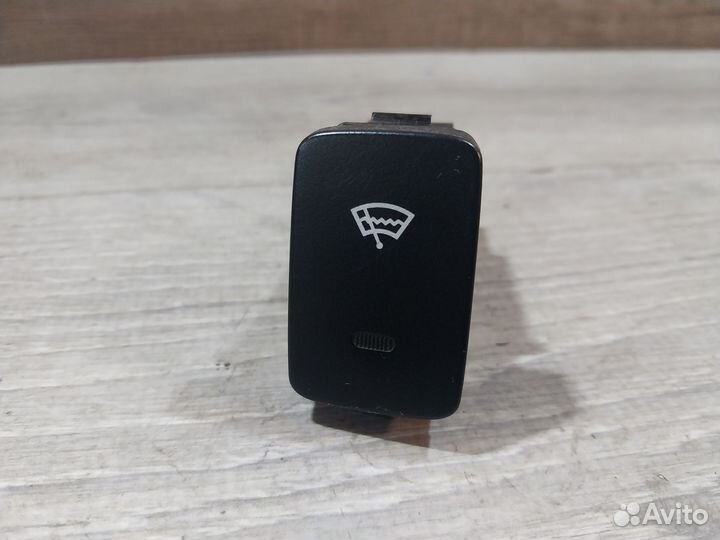 Кнопка обогрева переднего стекла Hyundai Tucson JM