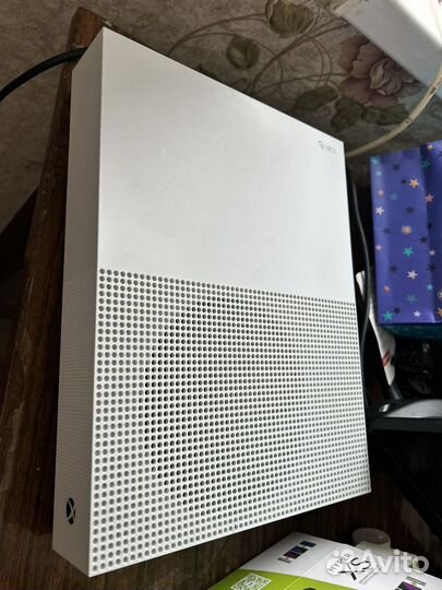 Xbox One s 1tb с играми