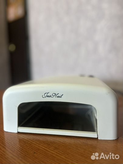 Лампа для ногтей