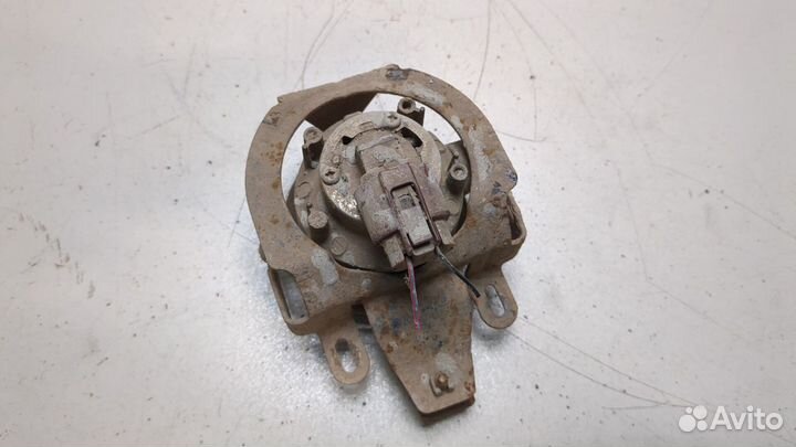 Фара противотуманная Mitsubishi Pajero / Montero, 2006