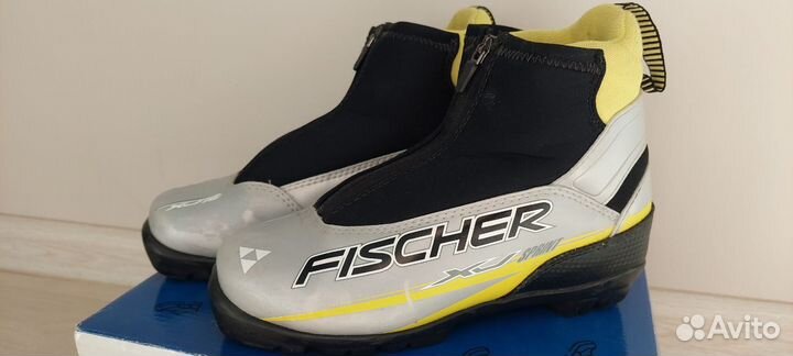 Лыжные ботинки fischer детские 36р-р стелька 22,5