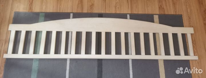 Задняя спинка кровати