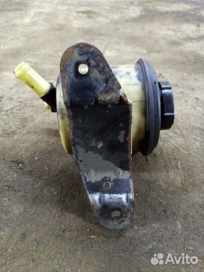 Бачок гидроусилителя Nissan Almera N16 седан