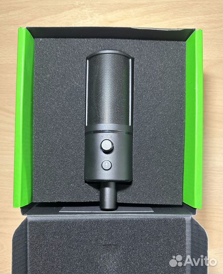 Микрофон проводной Razer Seiren X