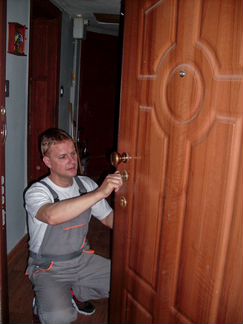 Мастер на час. Сантехник.Электрик. Плотник