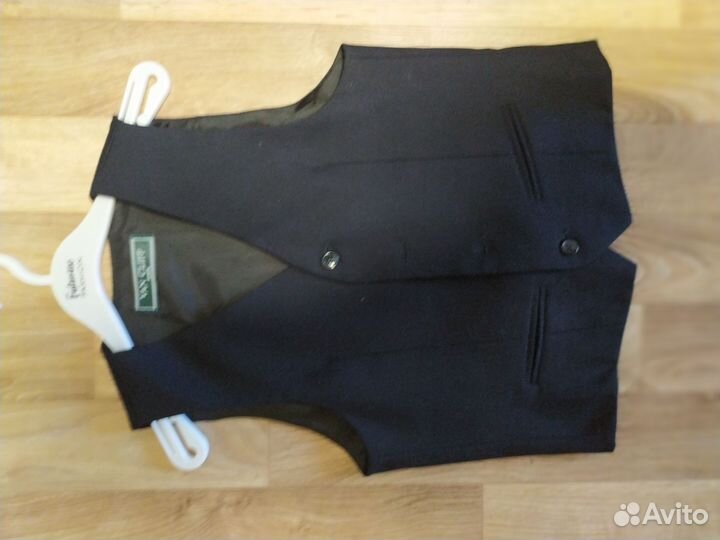 Пиджак с жилетом и пиджак