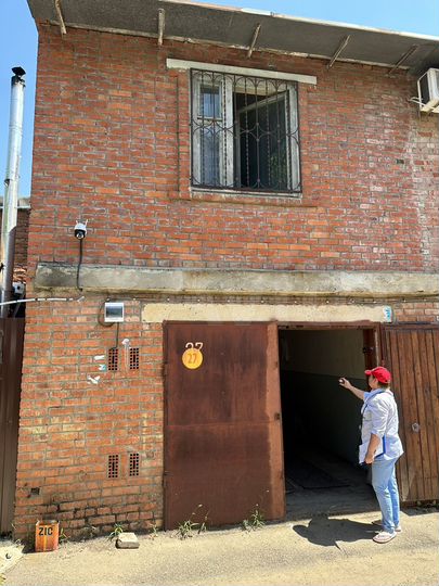 Гараж, > 30 м²