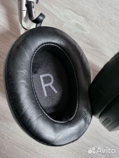 Беспроводные наушники Sennheiser Momentum 3