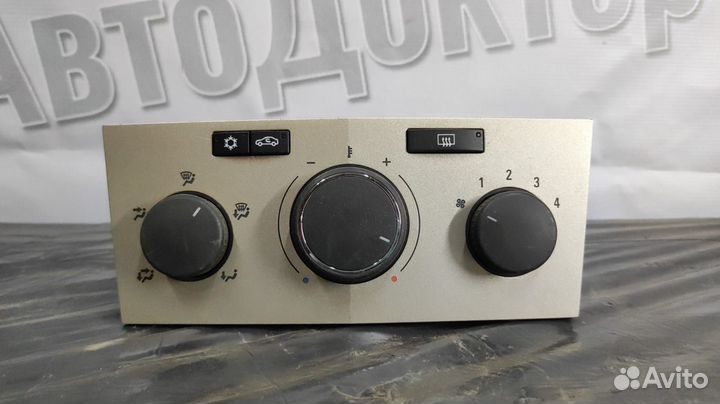 Блок управления климат установкой Opel Astra H
