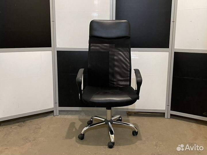 Кресло руководителя спинка сетка