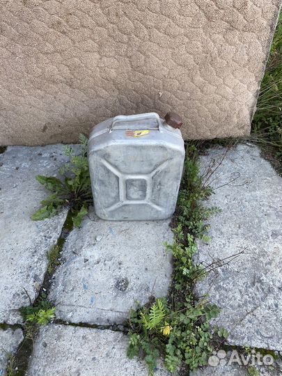 Канистра для бензина бу