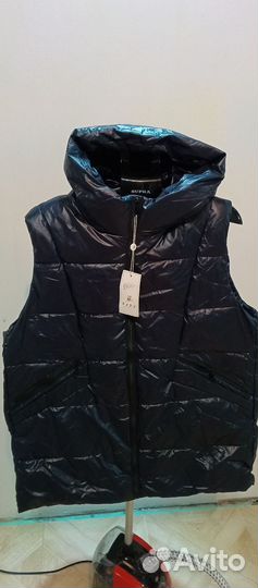 Женская жилетка