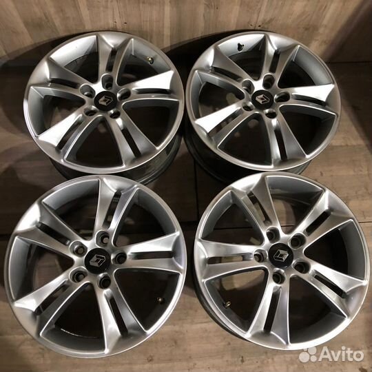 Литые диски на duster