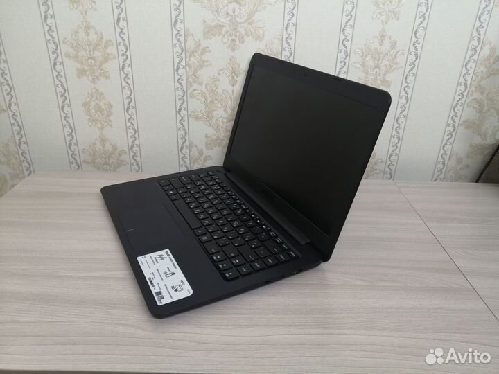Ноутбук Asus 14
