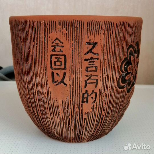 Разные горшки для цветов