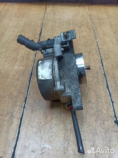 Вакуумный насос тормозной системы Ford Mondeo N7BA