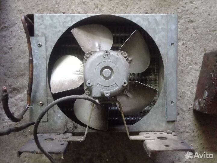 Радиатор с вентилятором
