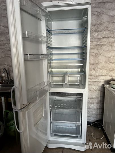 Холодильник indesit