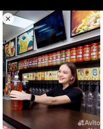 Продавец бармен