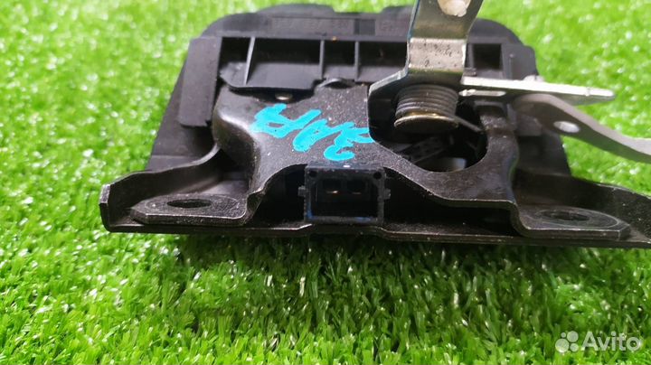 Замок багажника Audi A4 B6