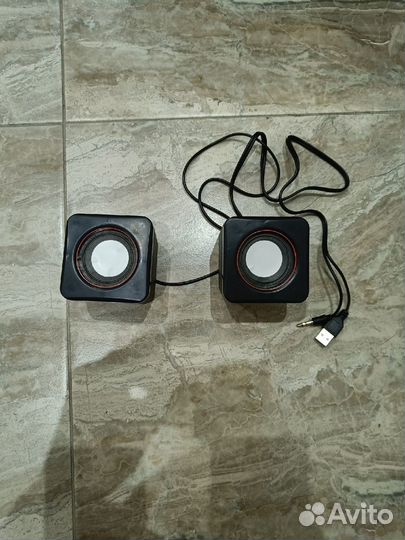 Компьютерная колонка