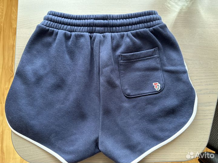 Шорты спортивные женские