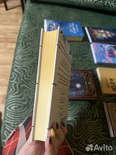 Книги young adult / художественная литература