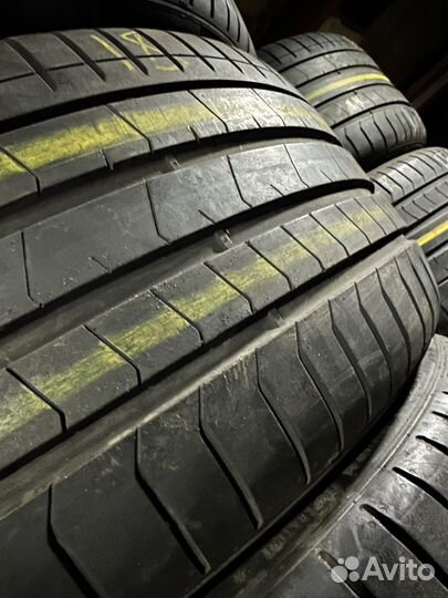 Pirelli P Zero PZ4 275/40 R20 и 315/35 R20