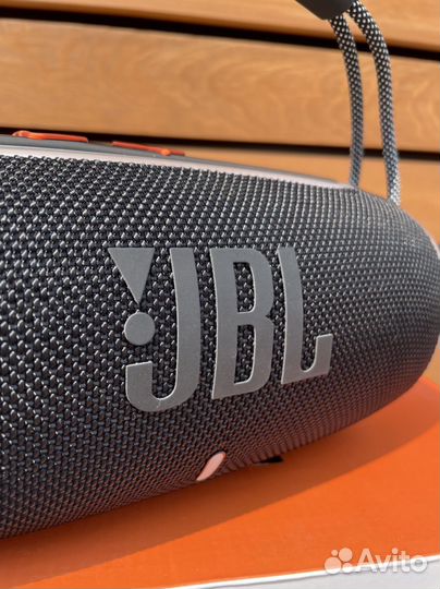 Колонка jbl boombox