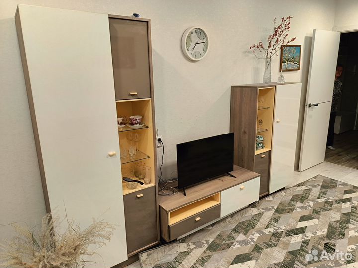 Стенка в гостиную бу