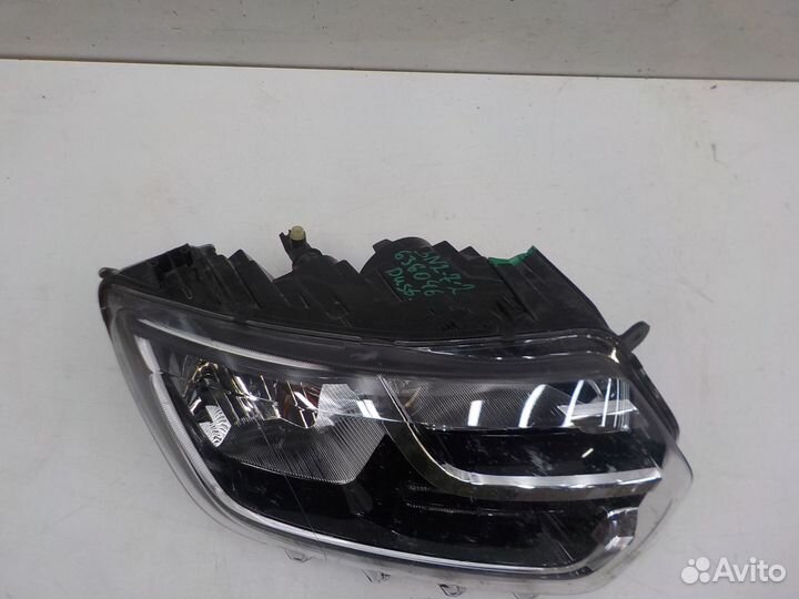 Фара правая Renault Duster 2021