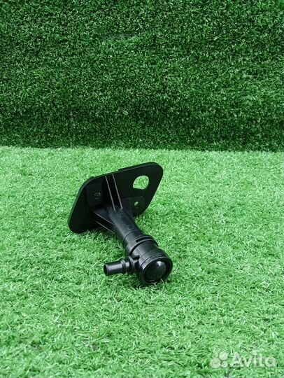 Форсунка омывателя фары правая Audi Q7 4M 15-20г V