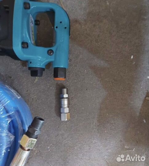 Пневмогайковерт 3800 нм с набором