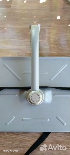 Настенная подставка под тв и технику