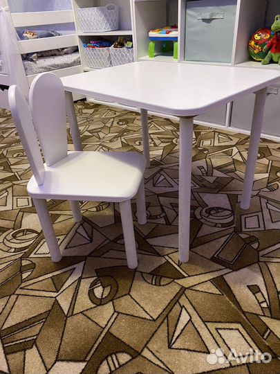 Детский стол и стул