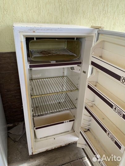 Холодильник б/у