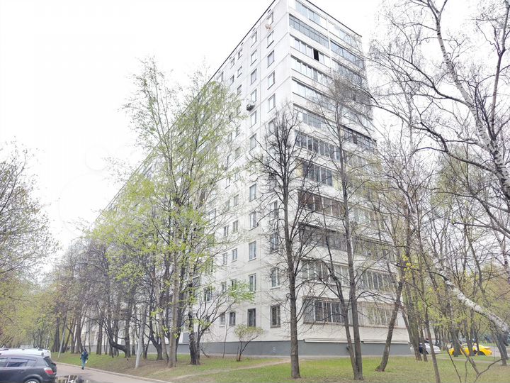 2-к. квартира, 47 м², 12/12 эт.