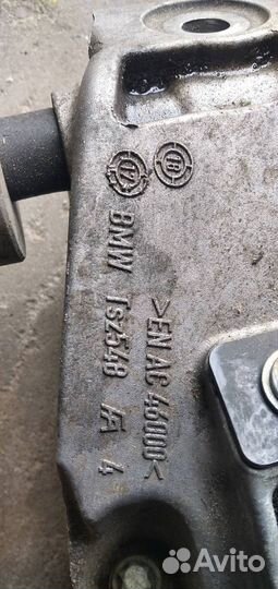 Несущий кронштейн двигателя левый BMW X3 G01 M