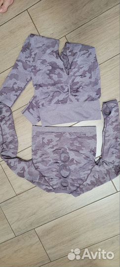 Костюм для йоги и фитнеса