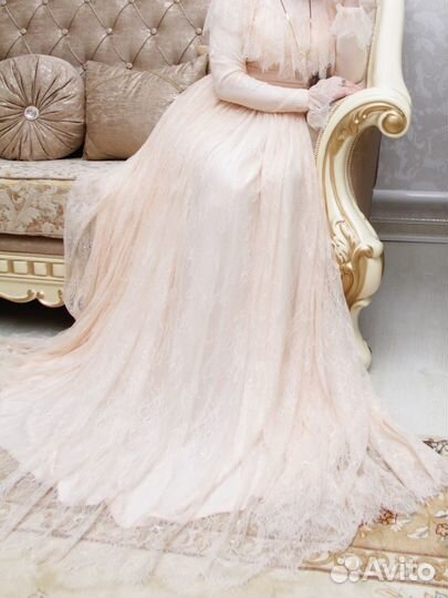 Вечернее платье